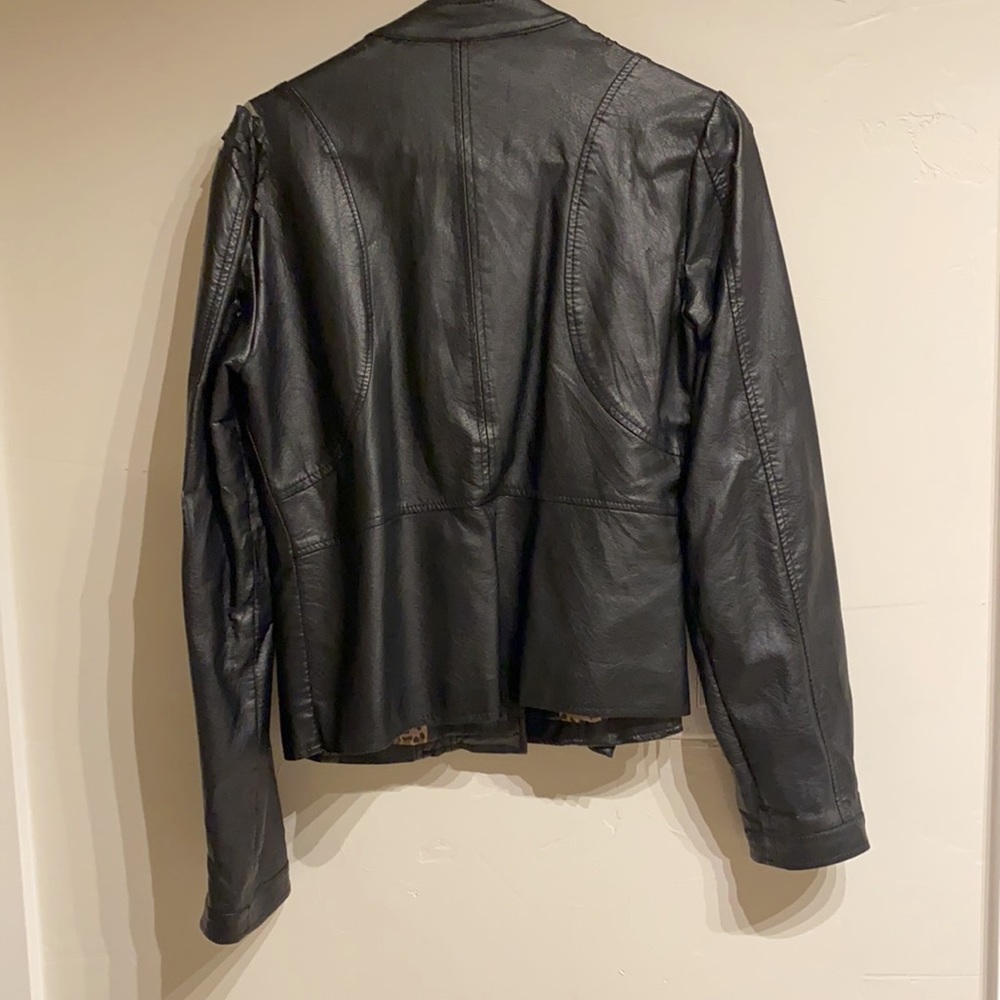 Black Jacket - Picture 6 of 8